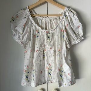 *needs mending* Doen top